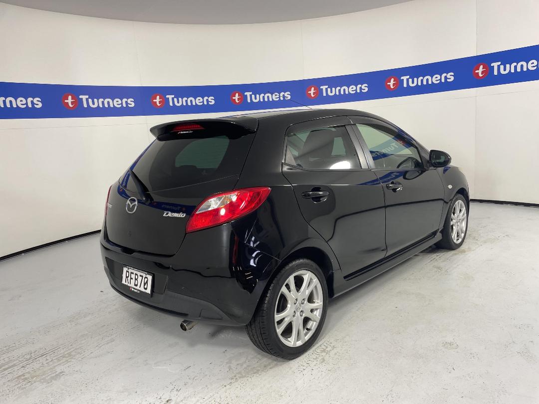 Photo '7' of Mazda Demio