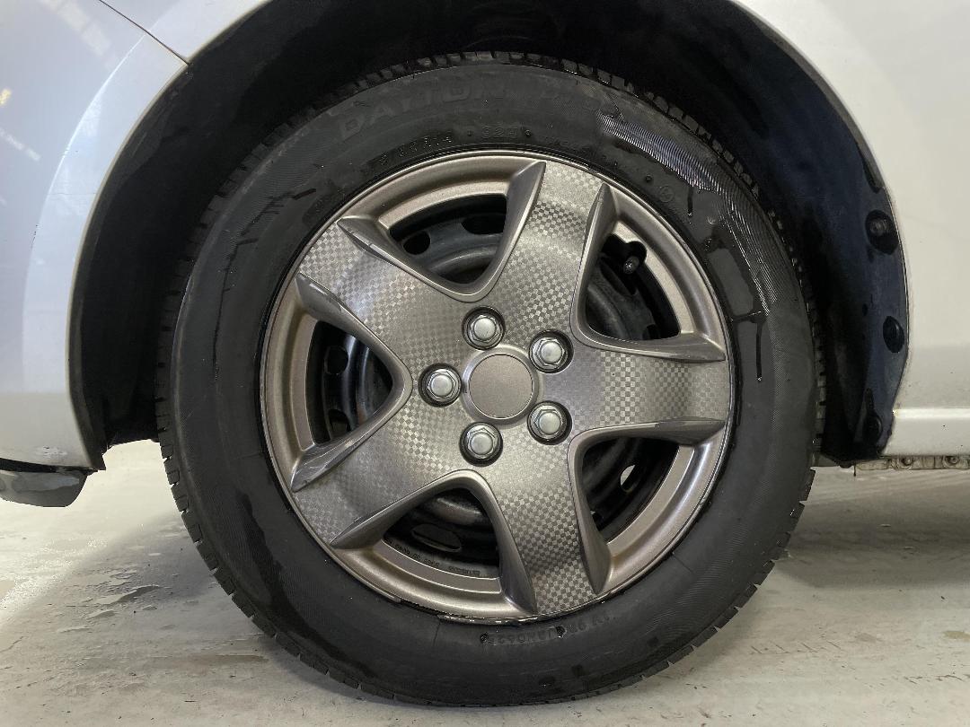 Photo '10' of Mazda Demio