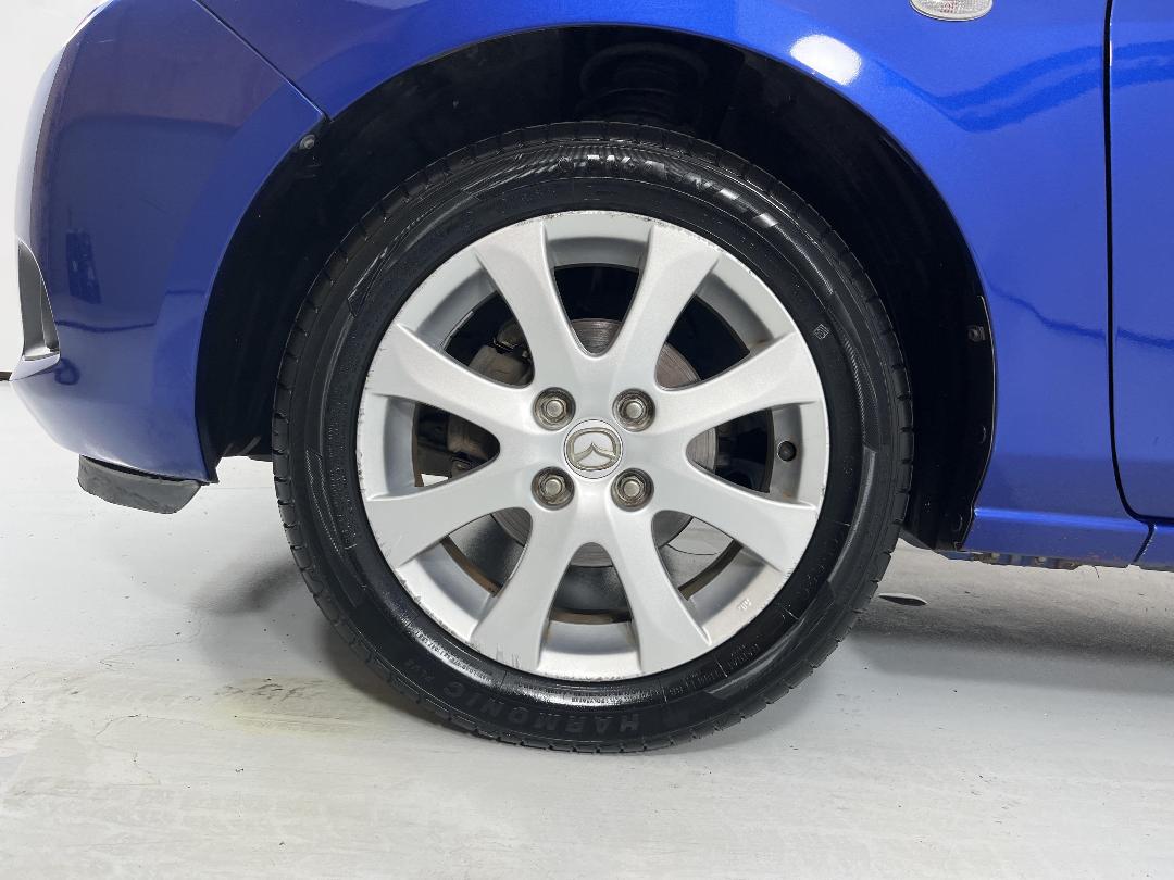 Photo '10' of Mazda Demio Photo '10' of Mazda Demio