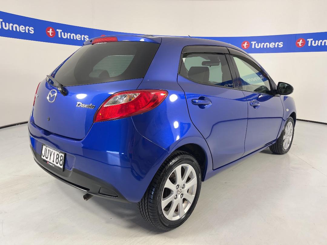 Photo '7' of Mazda Demio Photo '7' of Mazda Demio