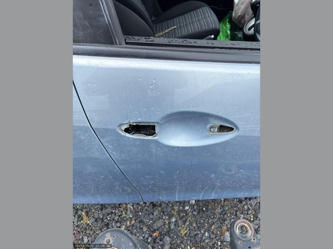 Photo '10' of Mazda Demio Photo '10' of Mazda Demio