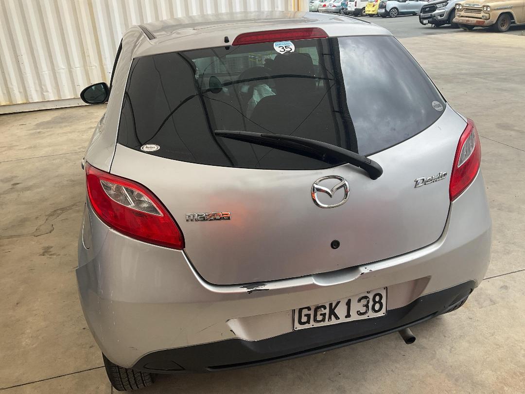 Photo '4' of Mazda Demio