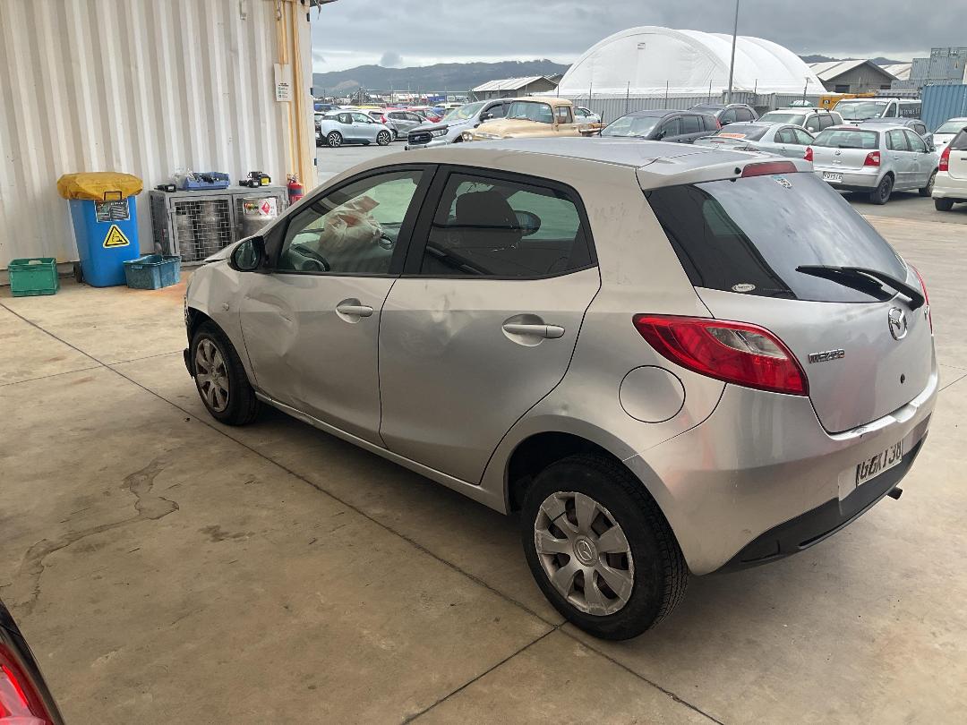 Photo '3' of Mazda Demio