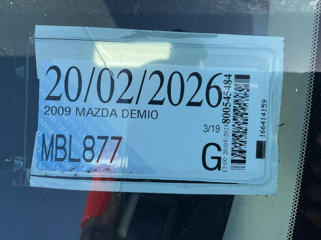 Photo '17' of Mazda Demio Photo '17' of Mazda Demio