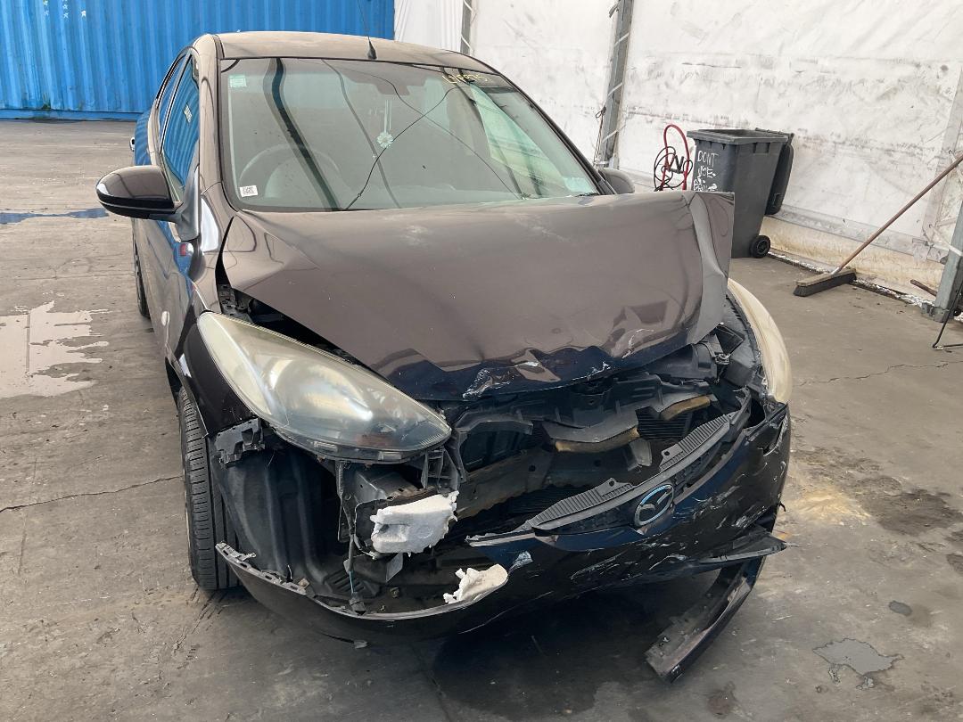 Photo '3' of Mazda Demio