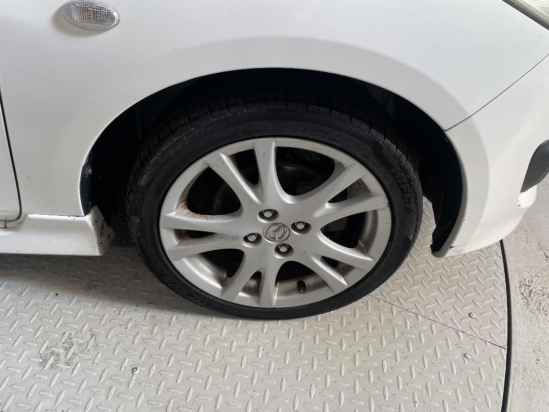 Photo '9' of Mazda Demio