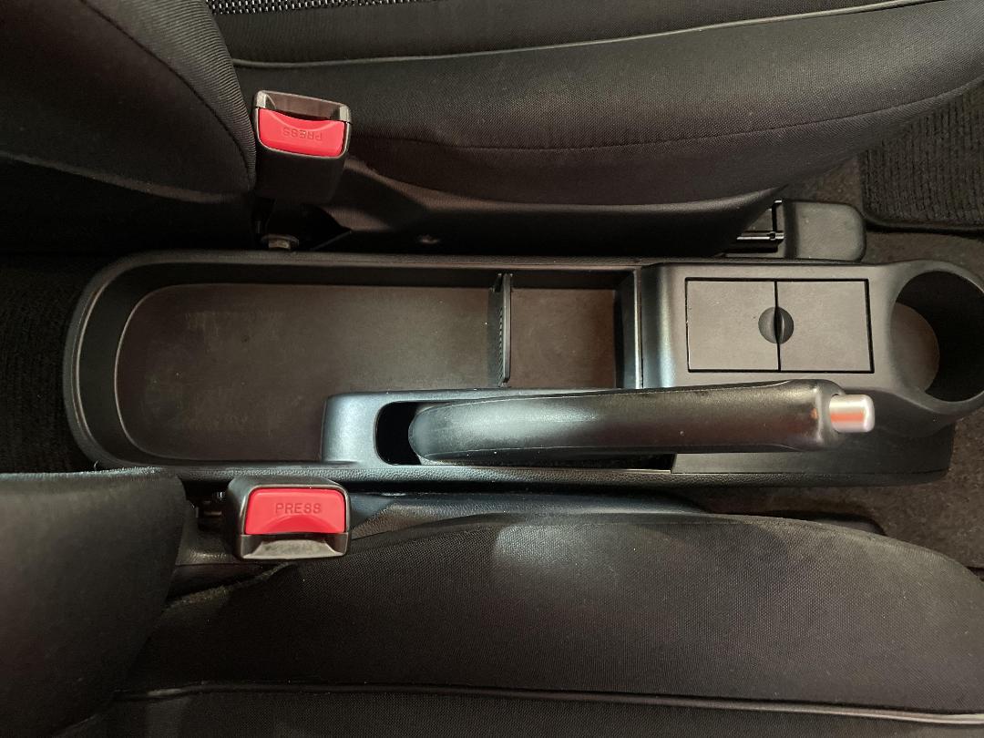 Photo '28' of Mazda Demio