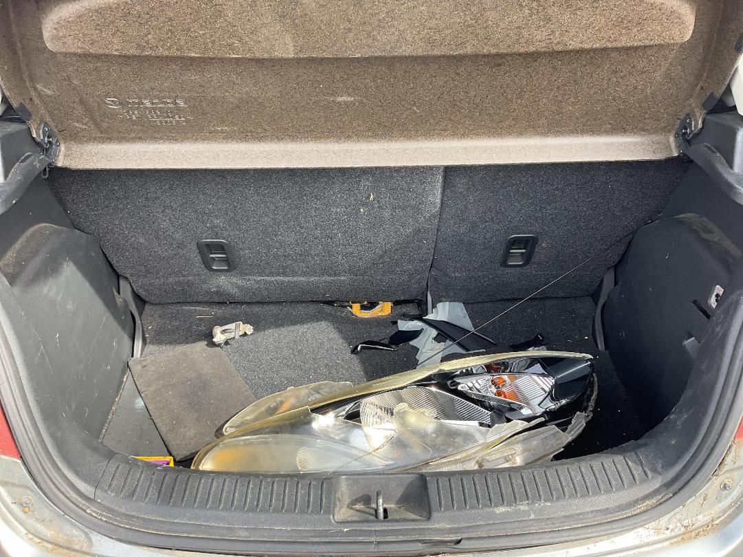 Photo '6' of Mazda Demio