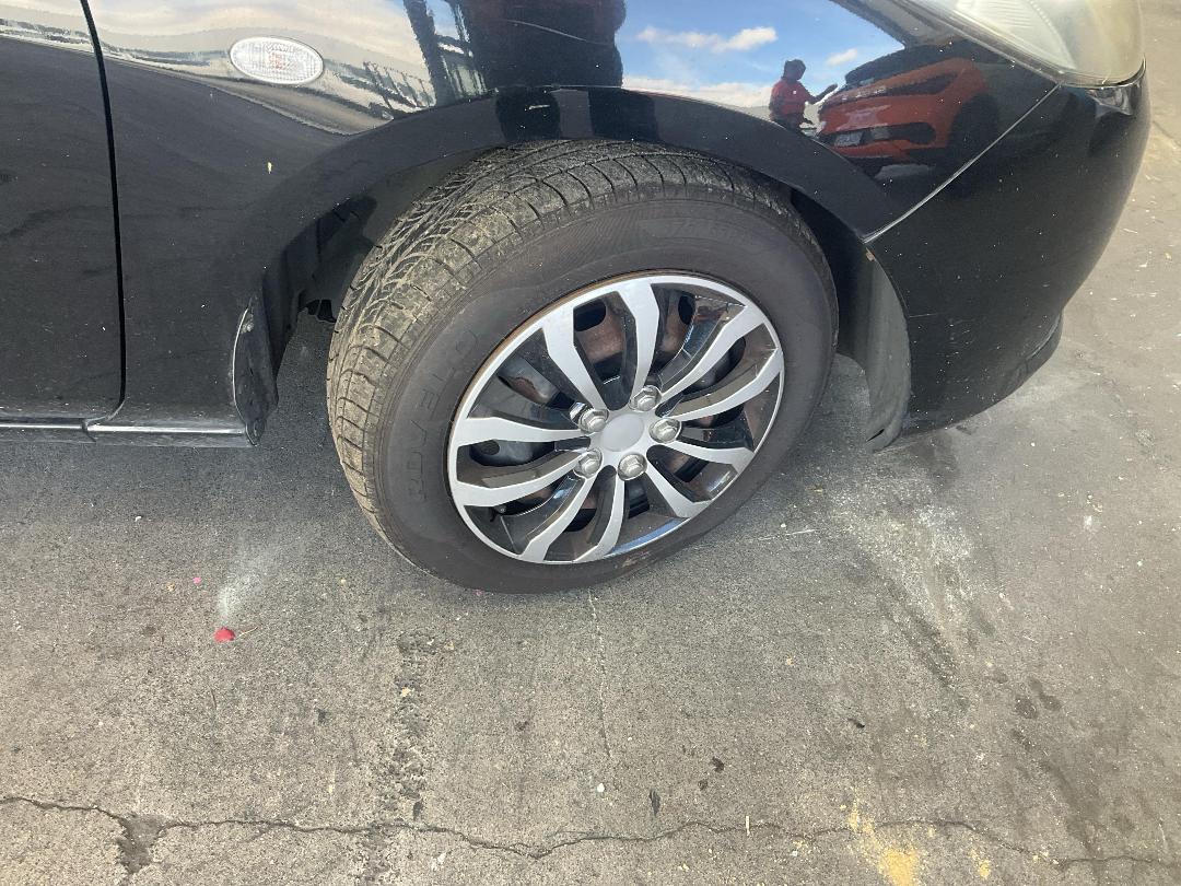 Photo '2' of Mazda Demio