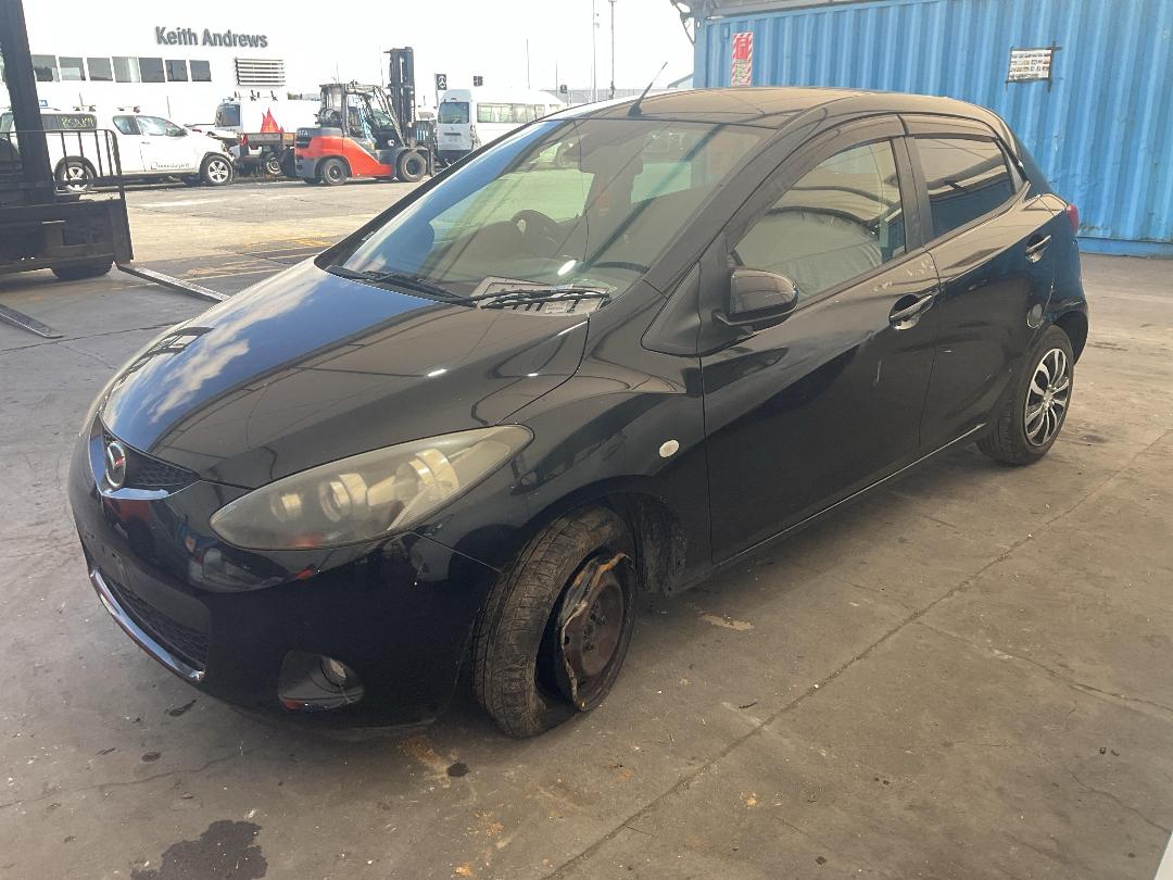 Photo '8' of Mazda Demio