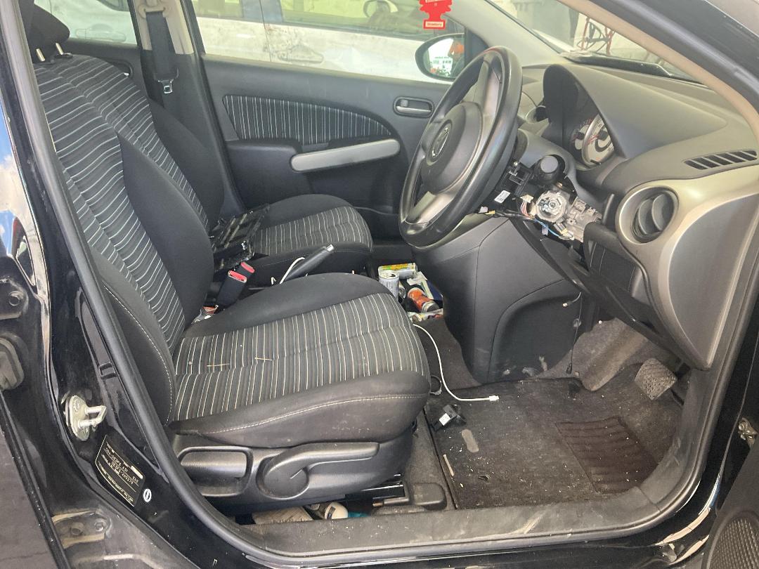 Photo '20' of Mazda Demio