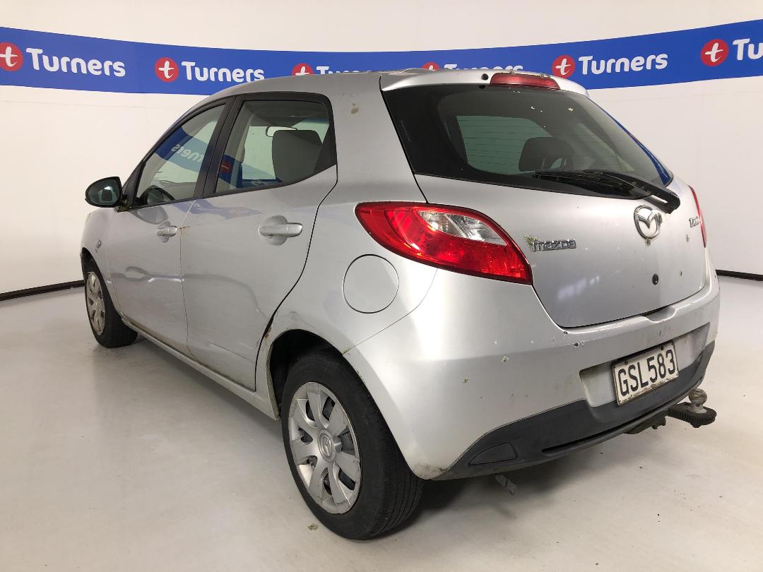 Photo '5' of Mazda Demio Photo '5' of Mazda Demio