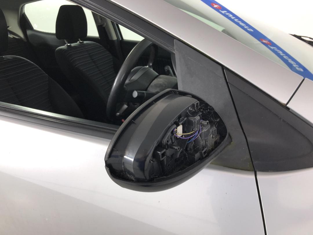 Photo '24' of Mazda Demio Photo '24' of Mazda Demio