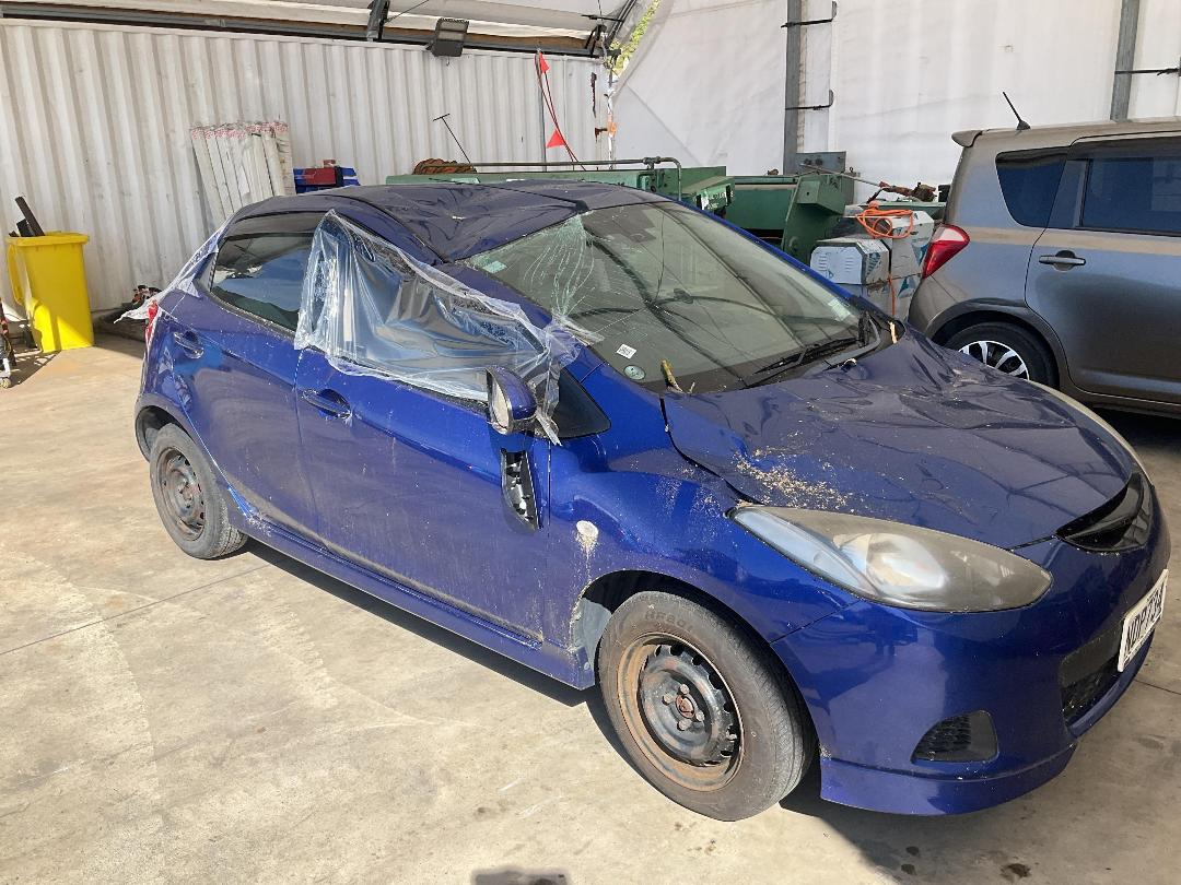 Photo '6' of Mazda Demio