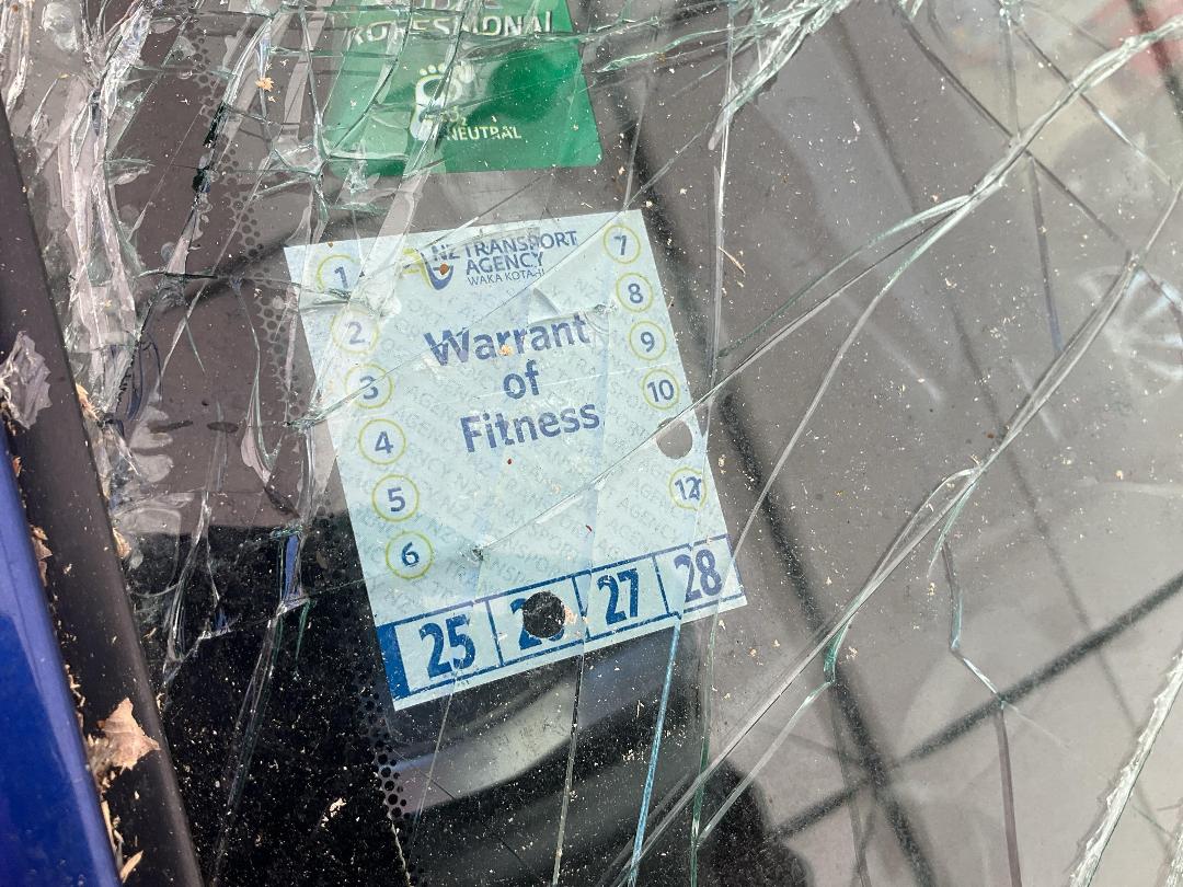 Photo '11' of Mazda Demio