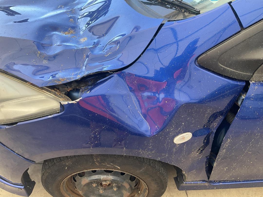 Photo '17' of Mazda Demio