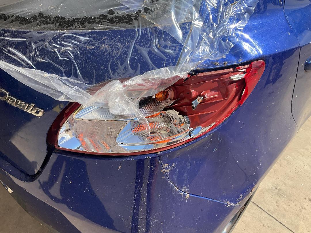 Photo '22' of Mazda Demio