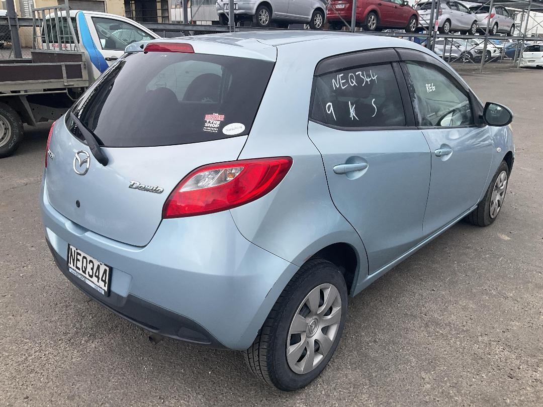 Photo '6' of Mazda Demio