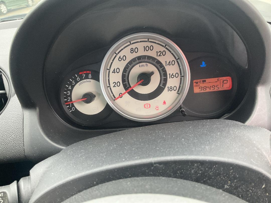 Photo '12' of Mazda Demio