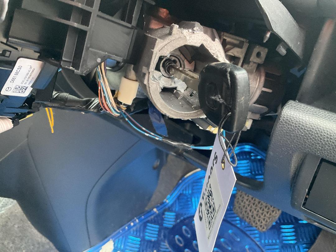 Photo '11' of Mazda Demio