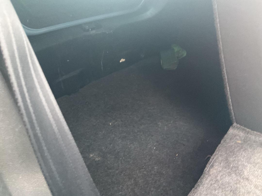 Photo '16' of Mazda Demio