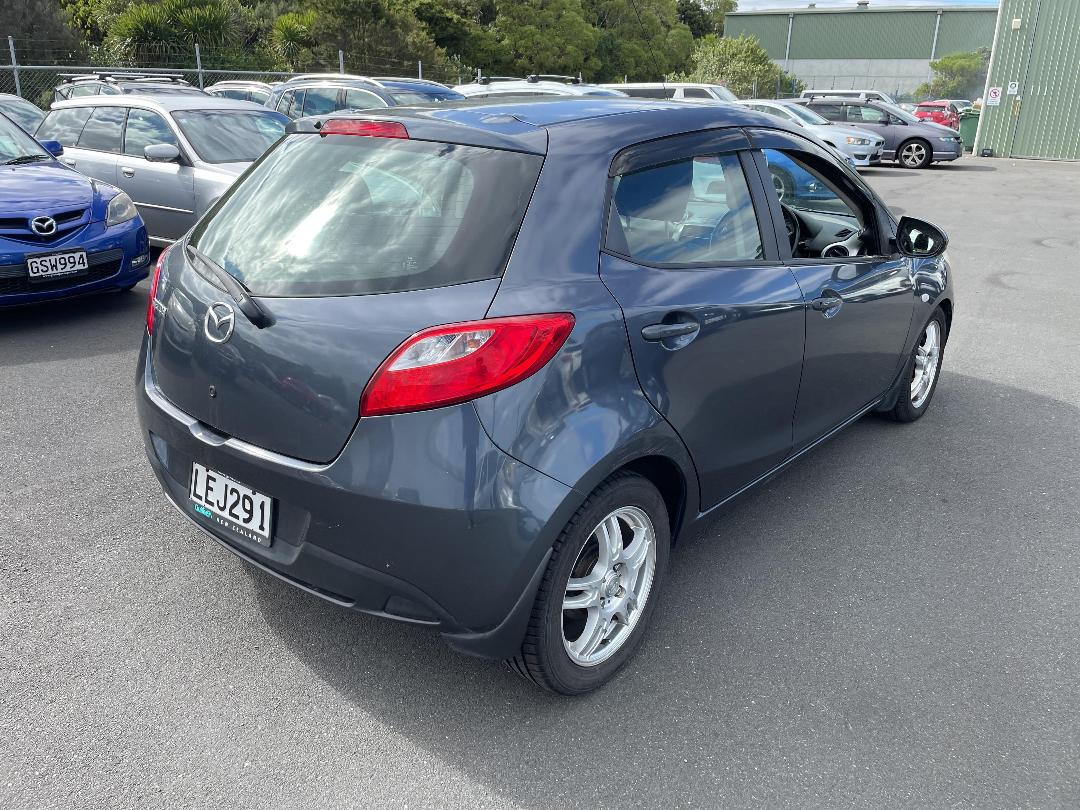 Photo '5' of Mazda Demio