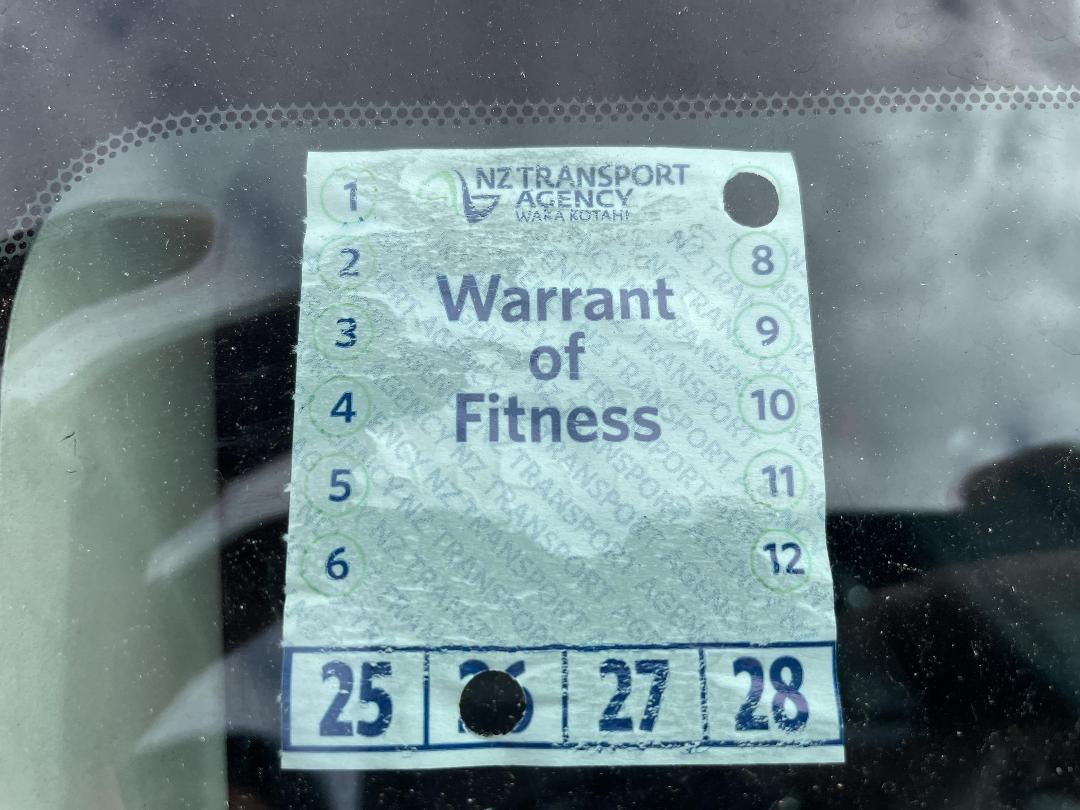 Photo '13' of Mazda Demio