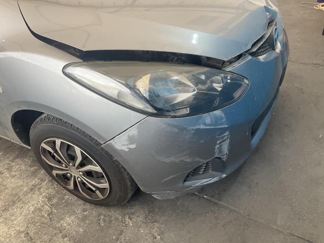 Photo '4' of Mazda Demio Photo '4' of Mazda Demio