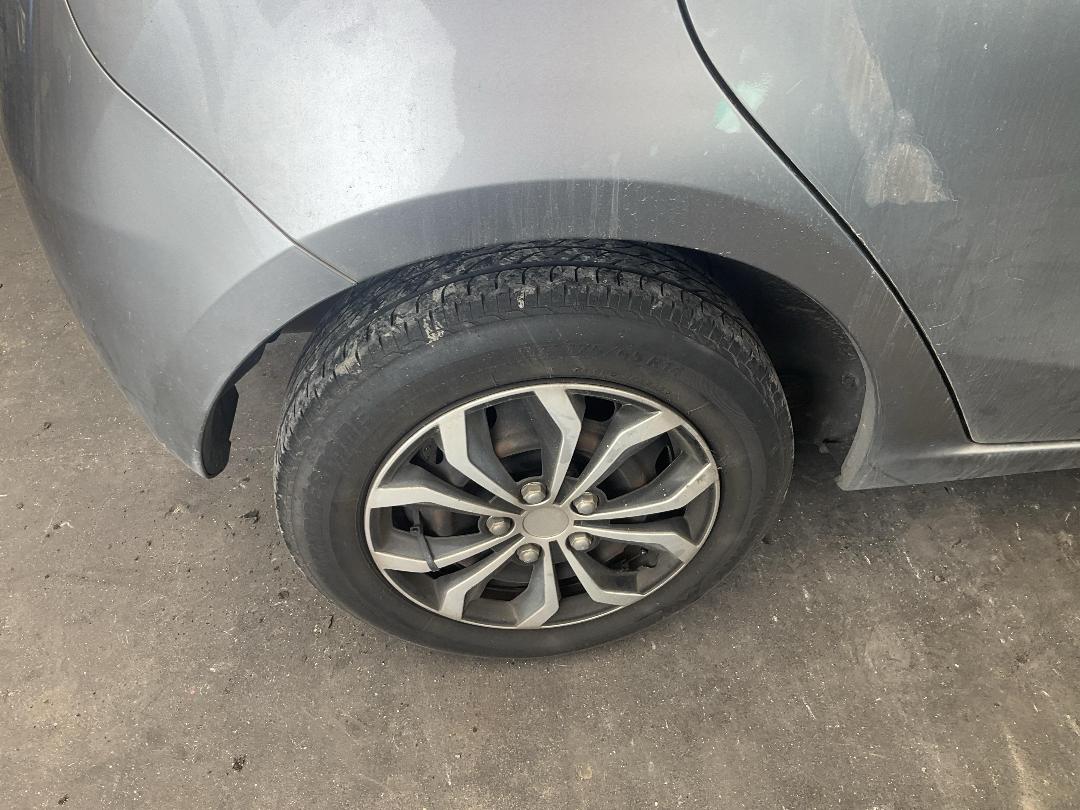 Photo '19' of Mazda Demio Photo '19' of Mazda Demio