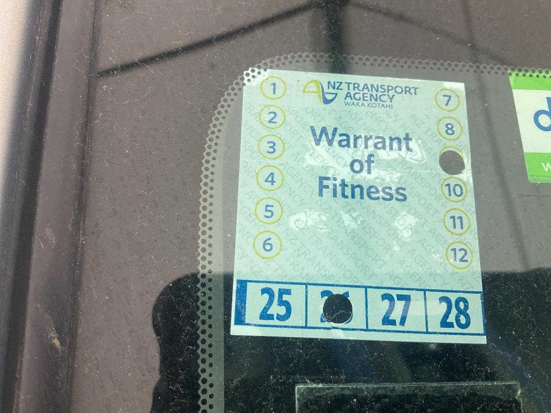 Photo '27' of Mazda Demio Photo '27' of Mazda Demio