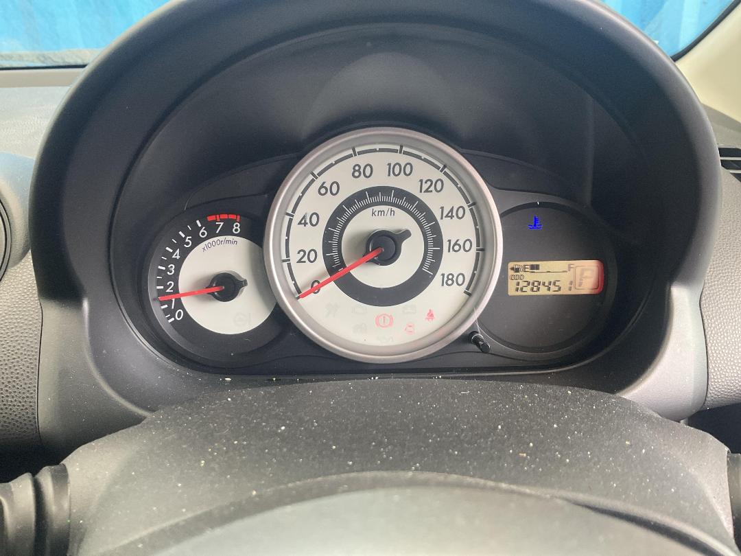 Photo '25' of Mazda Demio Photo '25' of Mazda Demio