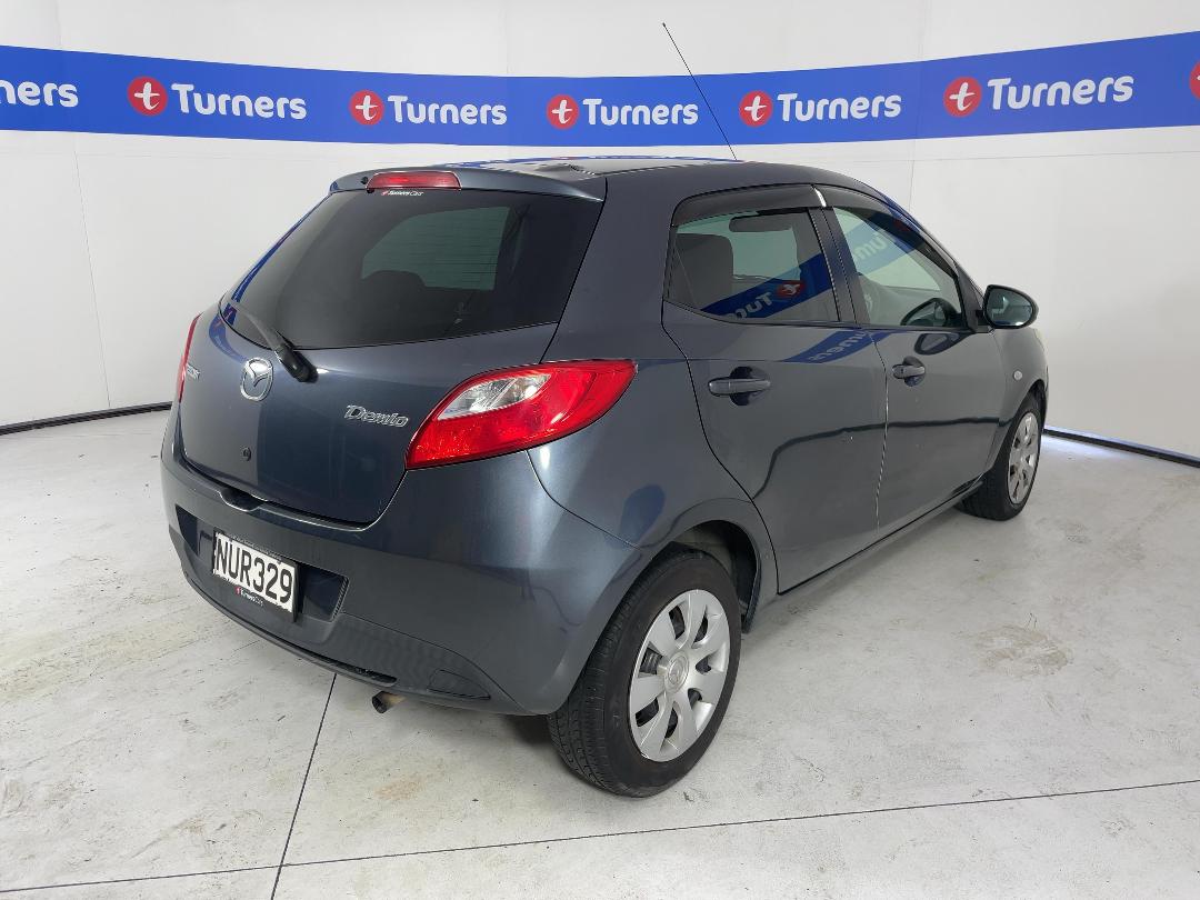 Photo '7' of Mazda Demio