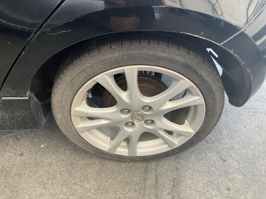 Photo '9' of Mazda Mazda2 Sport