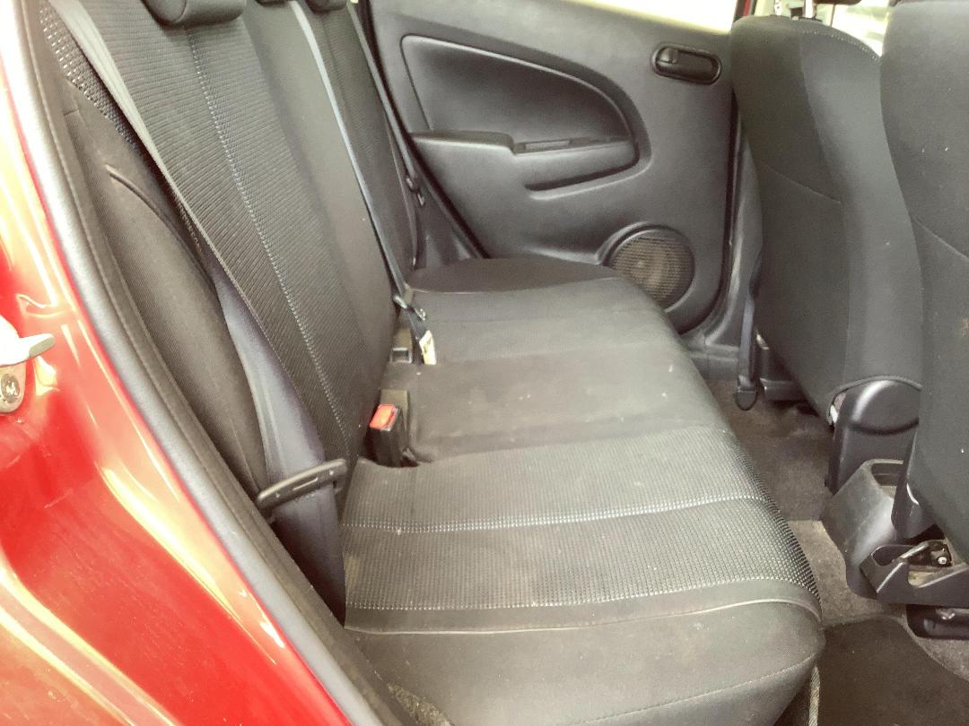 Photo '8' of Mazda Mazda2 Sport