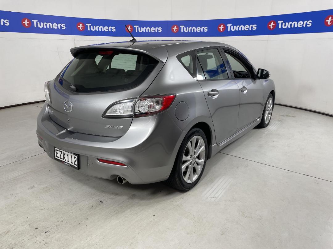 Photo '7' of Mazda Mazda3 Photo '7' of Mazda Mazda3