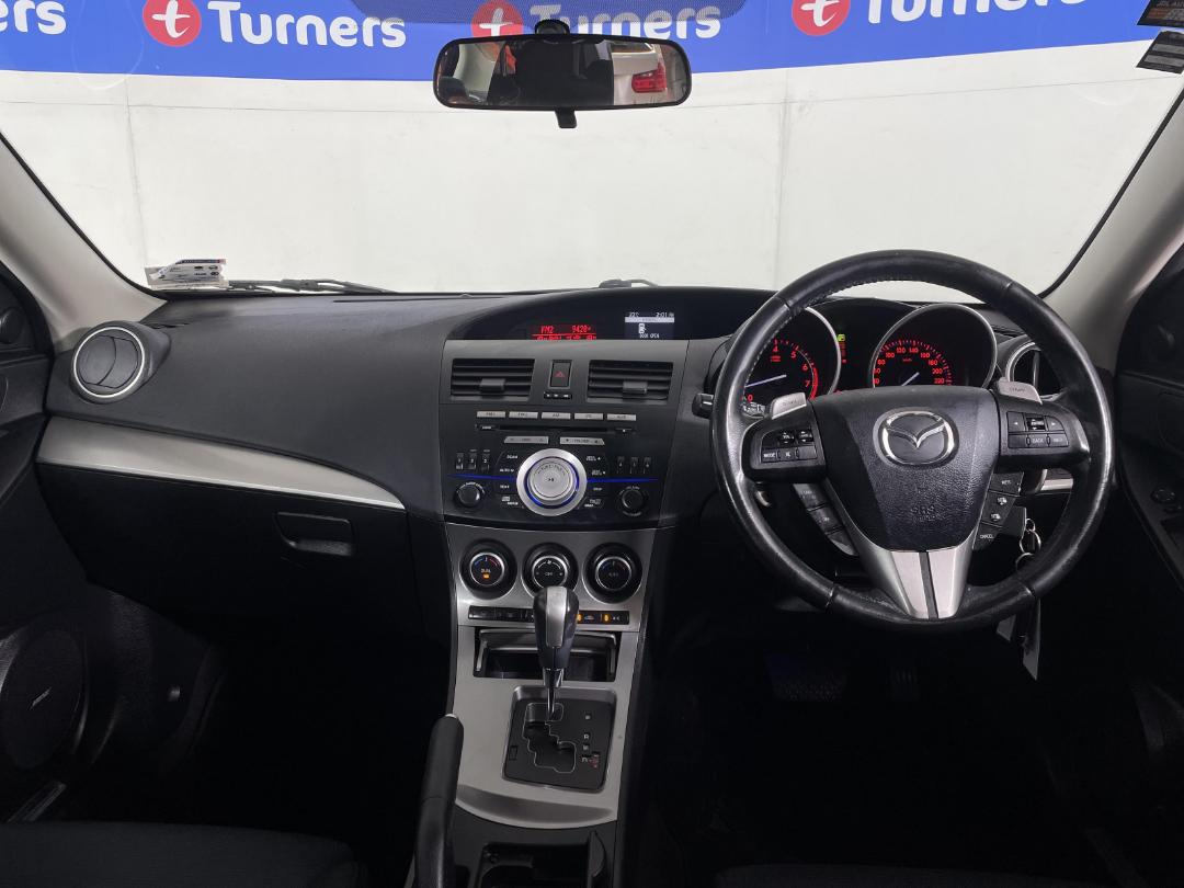 Photo '17' of Mazda Mazda3 Photo '17' of Mazda Mazda3