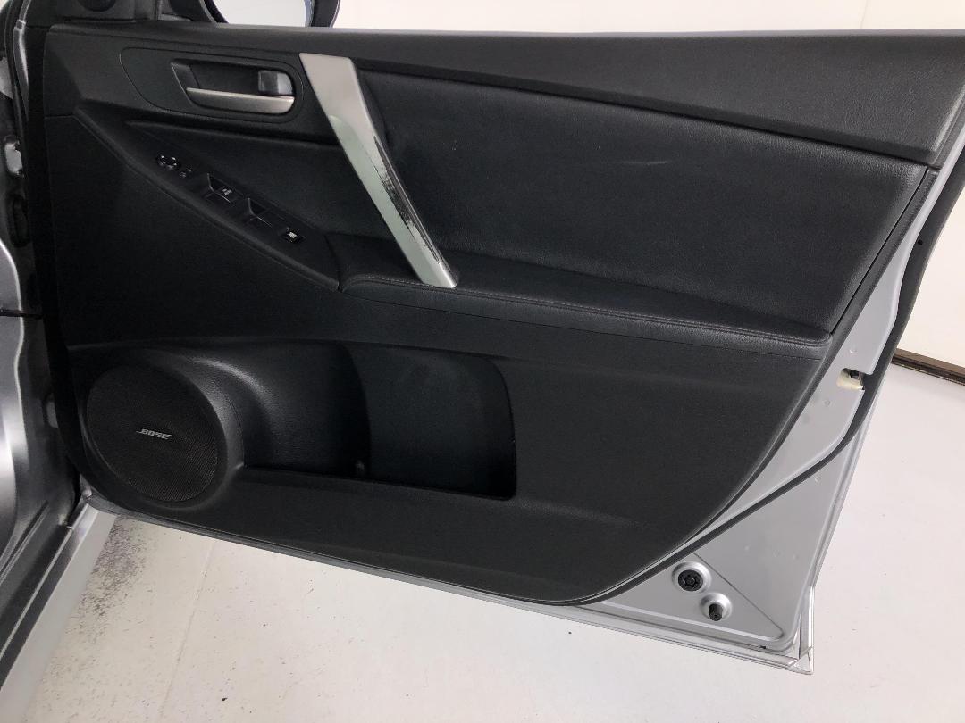 Photo '15' of Mazda Mazda3 Photo '15' of Mazda Mazda3