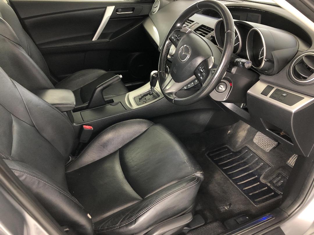 Photo '16' of Mazda Mazda3 Photo '16' of Mazda Mazda3