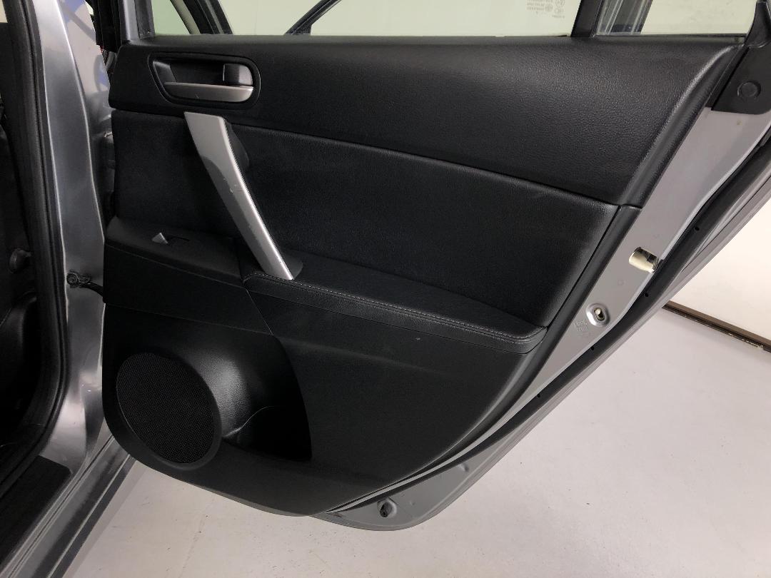 Photo '19' of Mazda Mazda3 Photo '19' of Mazda Mazda3