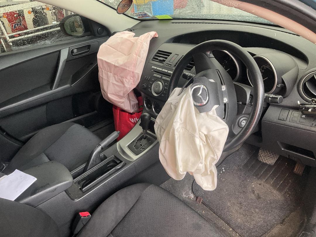 Photo '12' of Mazda Mazda3 GLX