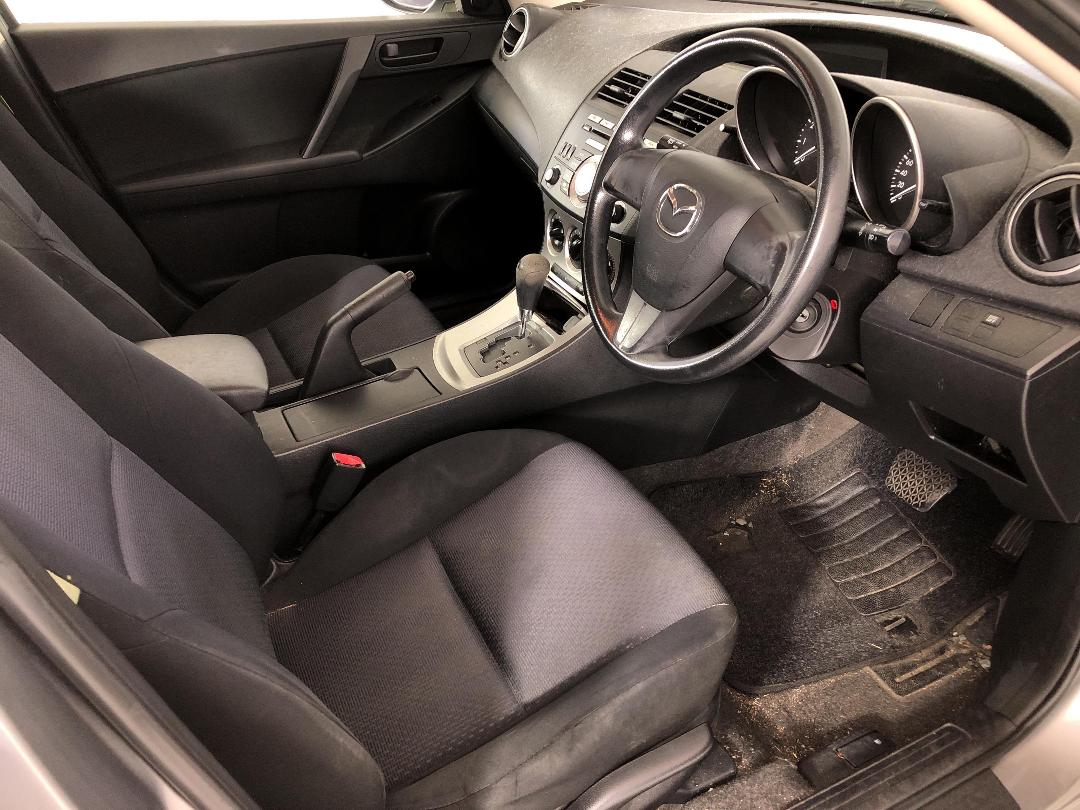 Photo '16' of Mazda Mazda3