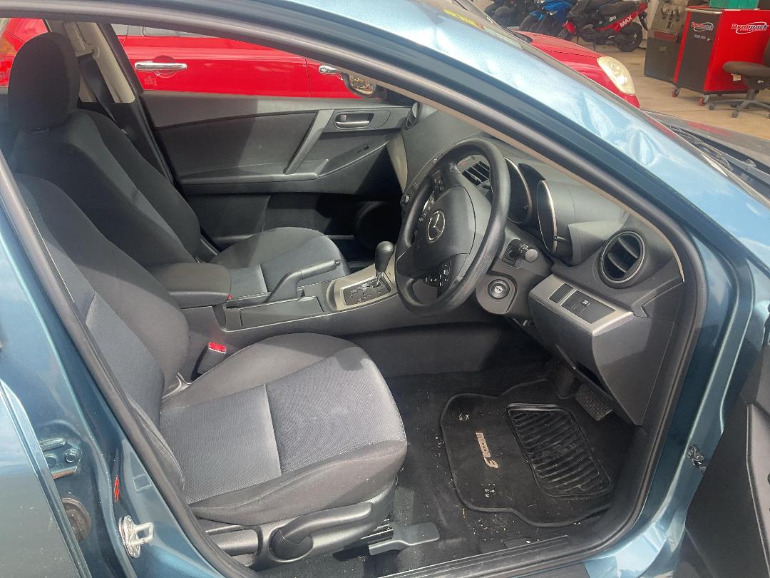 Photo '9' of Mazda Mazda3 Sporthatch GSX