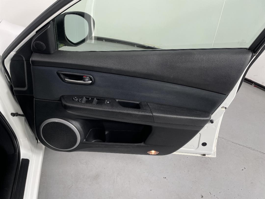 Photo '15' of Mazda Mazda6