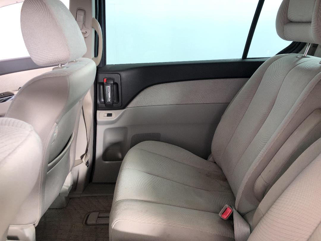 Photo '17' of Mazda MPV