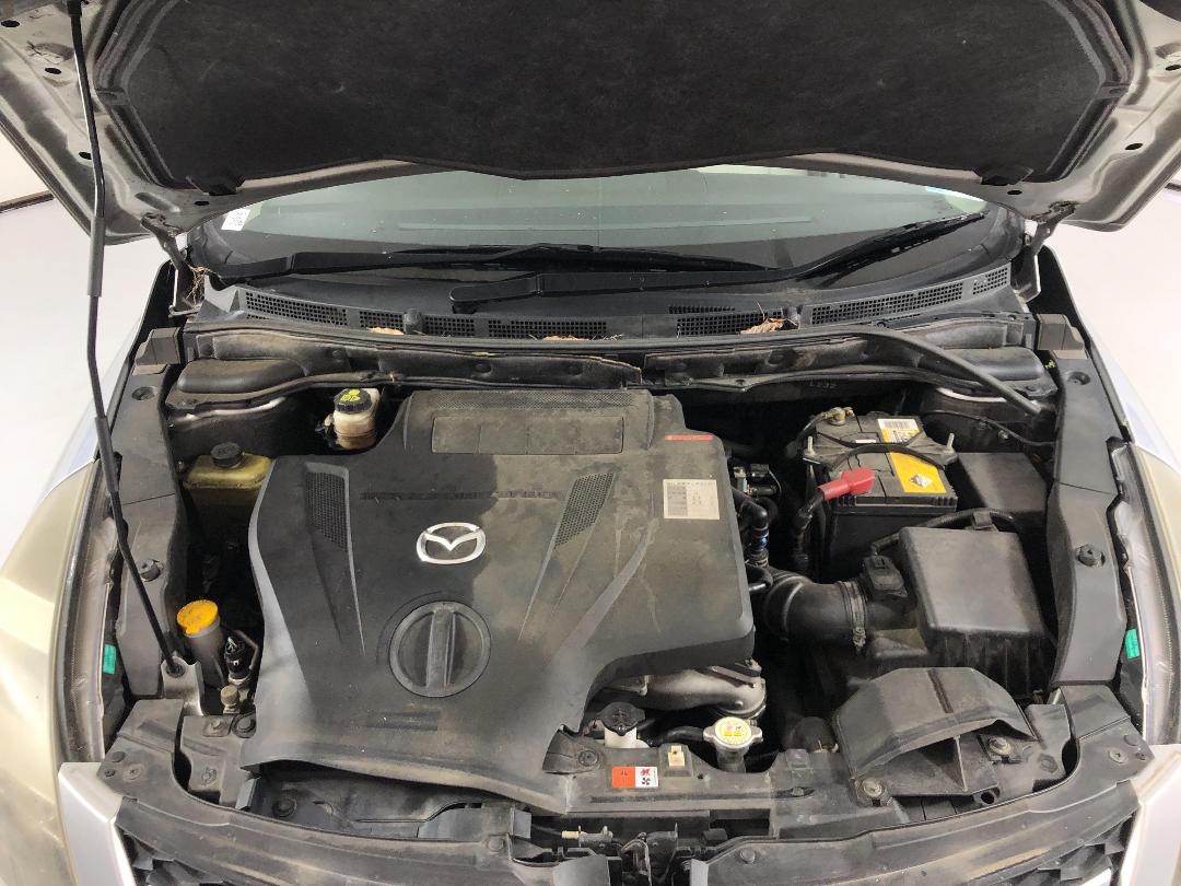 Photo '6' of Mazda MPV