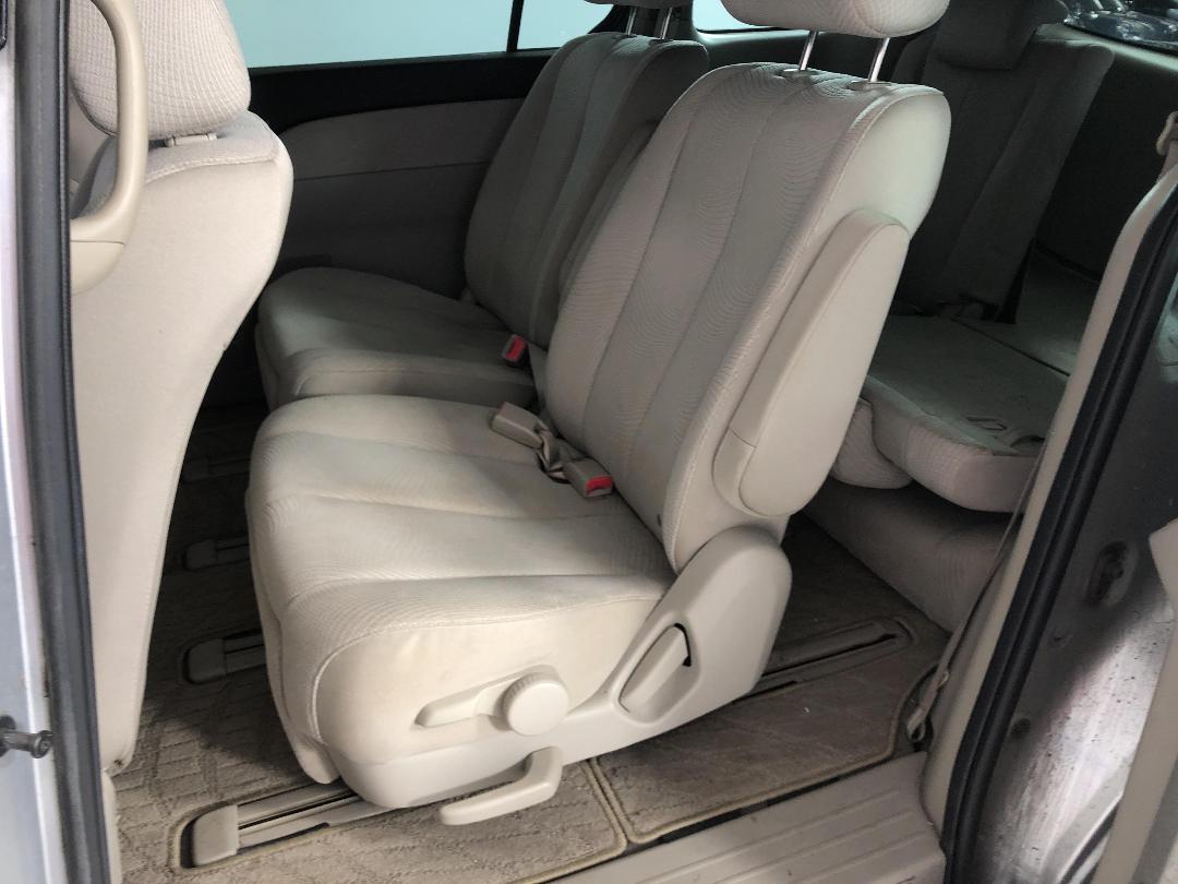 Photo '18' of Mazda MPV