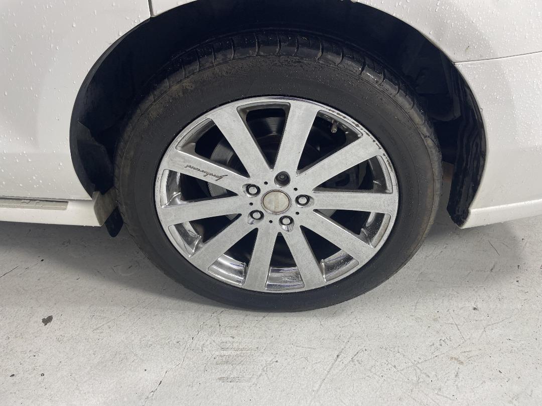 Photo '9' of Mazda MPV