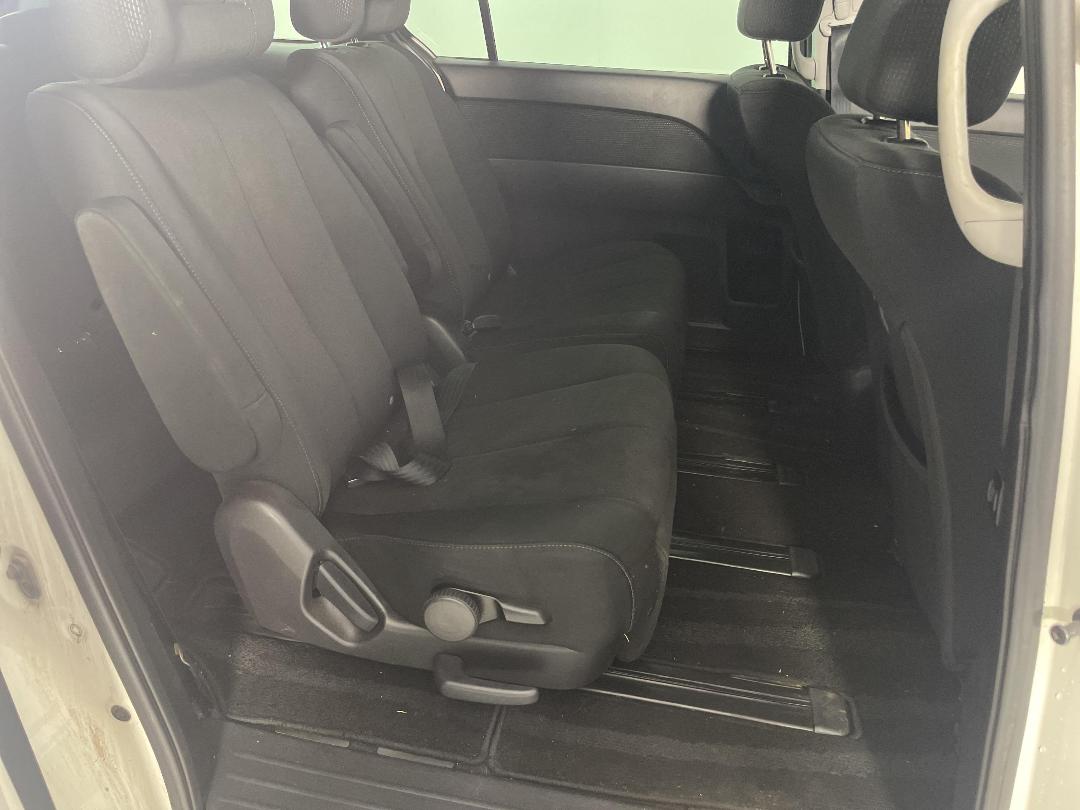 Photo '13' of Mazda MPV