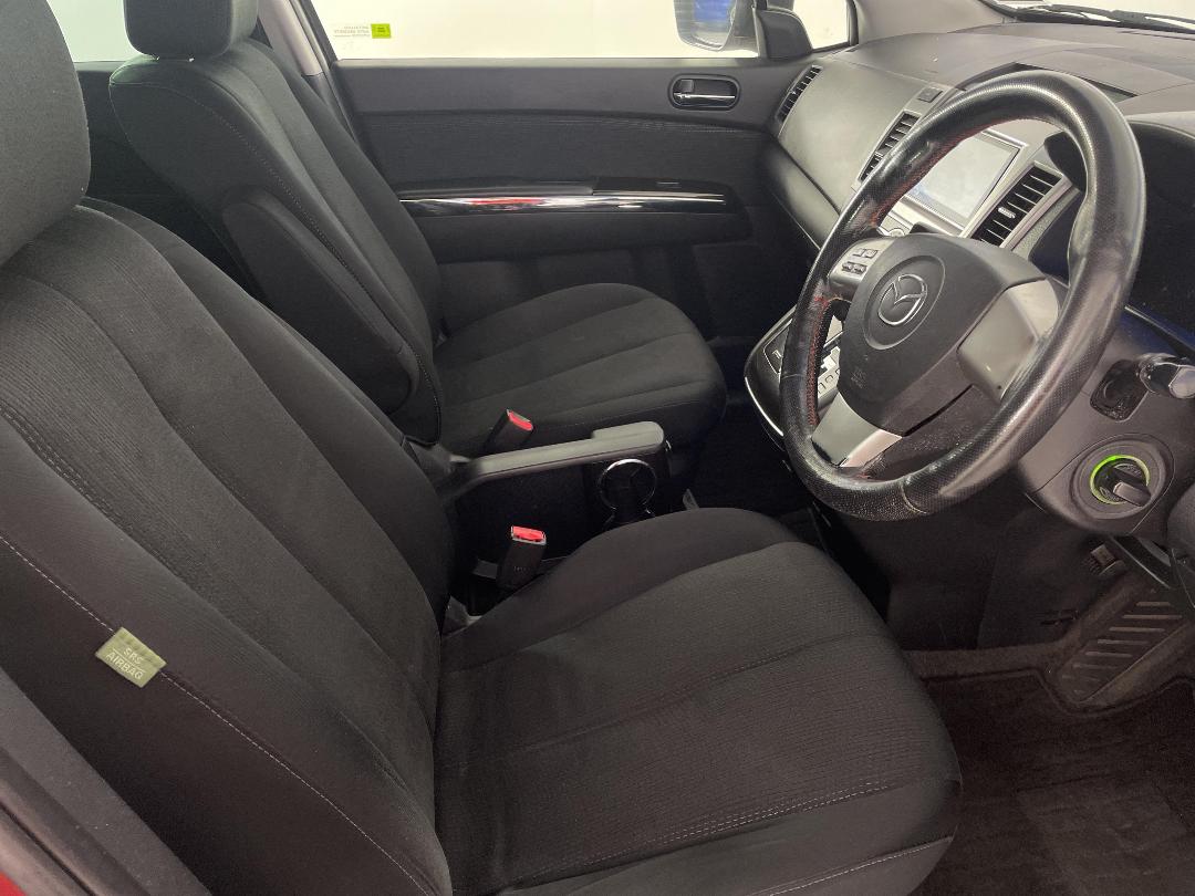 Photo '16' of Mazda MPV