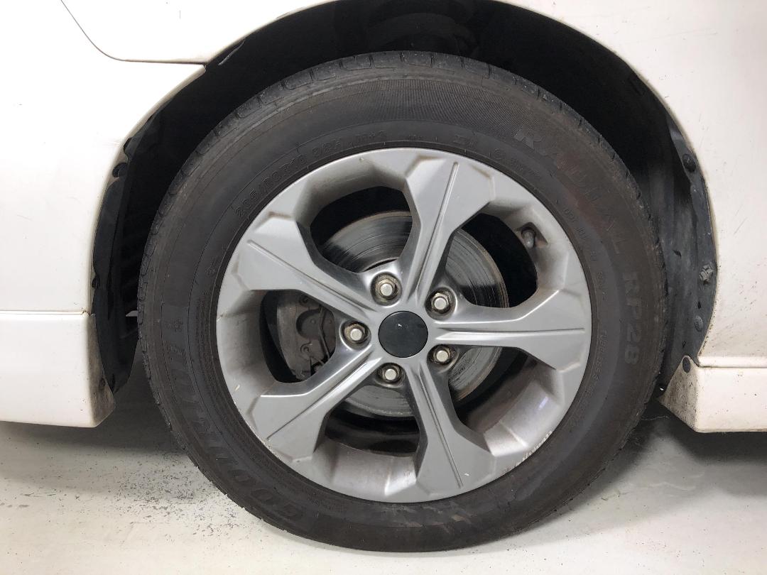 Photo '10' of Mazda Premacy